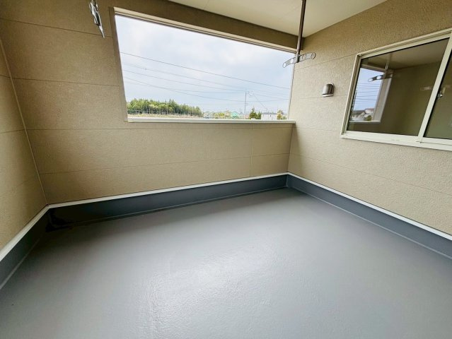 七栄第３３　新築戸建て　５号棟のバルコニー