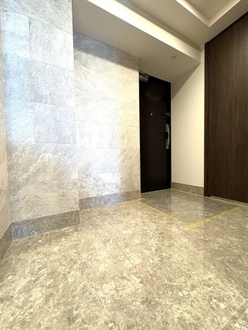 SKY & OCEAN TERRACE ヴェレーナグラン江ノ島鵠沼海岸の玄関