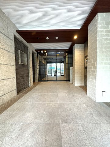 SKY & OCEAN TERRACE ヴェレーナグラン江ノ島鵠沼海岸のエントランス