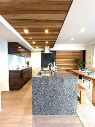 SKY & OCEAN TERRACE ヴェレーナグラン江ノ島鵠沼海岸のキッチン