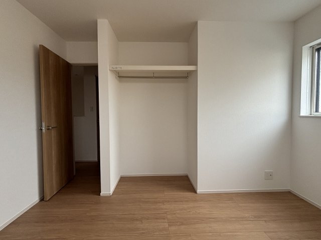 小牧市小牧１丁目　新築戸建　2号棟の収納|各居室に収納付き！