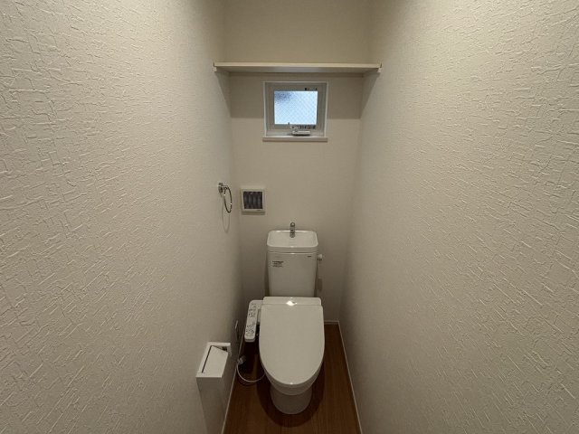 小牧市小牧１丁目　新築戸建　2号棟のトイレ|2Fトイレです