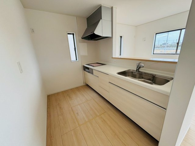 七栄第３３　新築戸建て　６号棟のキッチン