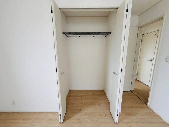 七栄第３３　新築戸建て　６号棟の収納