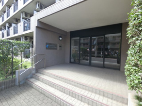 【エントランス】