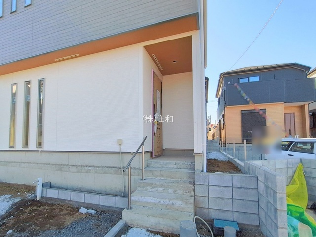 富士見市羽沢１丁目の新築一戸建の玄関