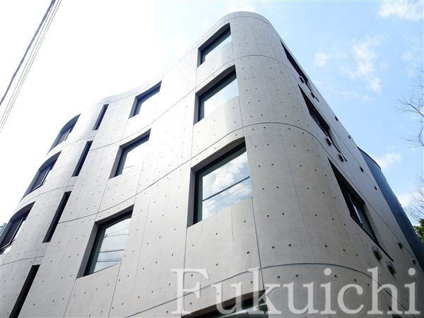 リビオメゾン都立大学の外観