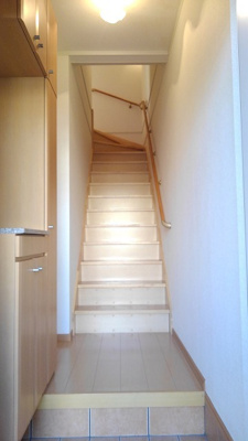 【玄関】 | グランデュールコートB | 明るい玄関です