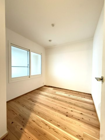 ドエル札幌の洋室