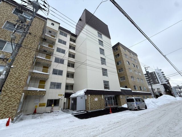 ドエル札幌の外観