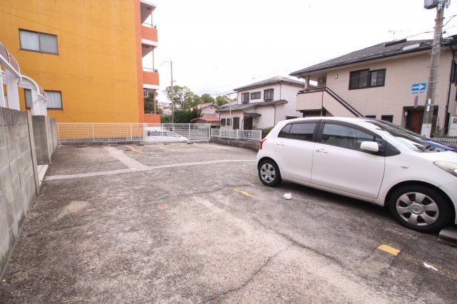 ジェネシスみづほの駐車場