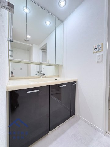 コスモ長尾リバーフォルムの独立洗面台