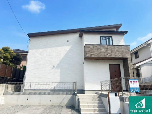 三田市つつじが丘南　新築一戸建ての外観|お客様に長く安心して住んでいだだける事にこだわった家づくり！住んでからのアフターサービスにもしっかりと取り組んでいます！