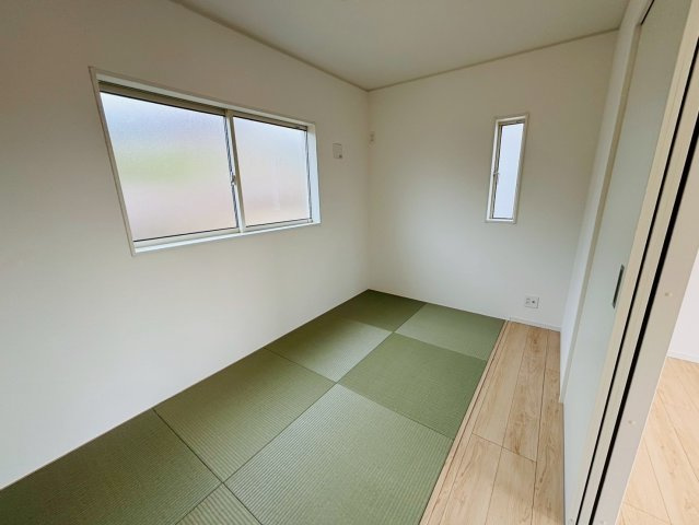 七栄第３３　新築戸建て　７号棟の和室