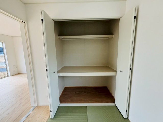 七栄第３３　新築戸建て　７号棟の収納