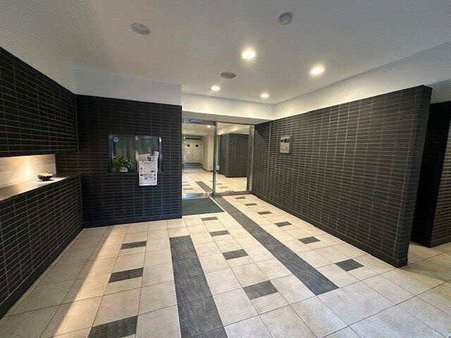 プライムアーバン本駒込のエントランス