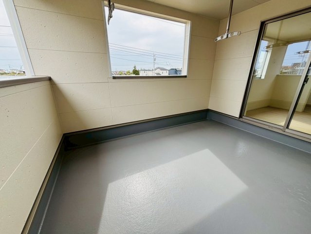 七栄第３３　新築戸建て　８号棟のバルコニー