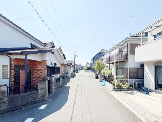 土地/三芳町大字藤久保の前面道路含む現地写真|北西側道路（5.9m）　前面道路広々で駐車も安心！