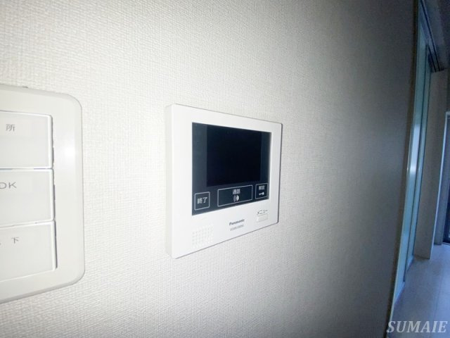 サクラテラスのセキュリティ|モニター付きインターホンです☆