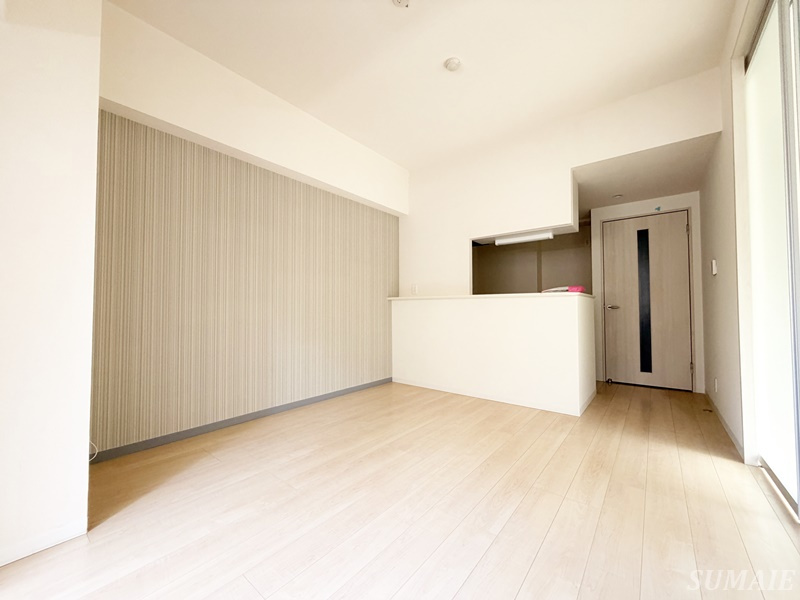 サクラテラスの居間・リビング|別角度から見た11帖のリビングです☆