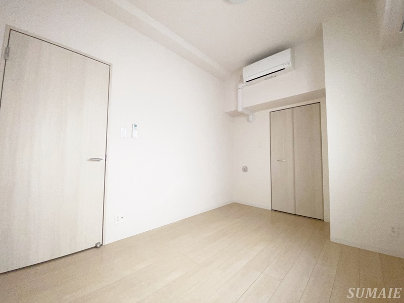 サクラテラスの洋室|別角度から見た6帖の洋室です☆