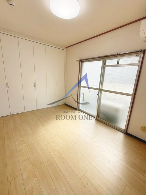 メイプル森戸の居間・リビング|洋室のお部屋です。