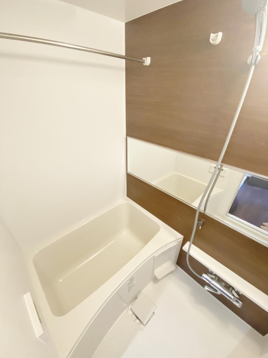 レジデンス1870の浴室|浴室乾燥機、追い焚き機能付きのお風呂