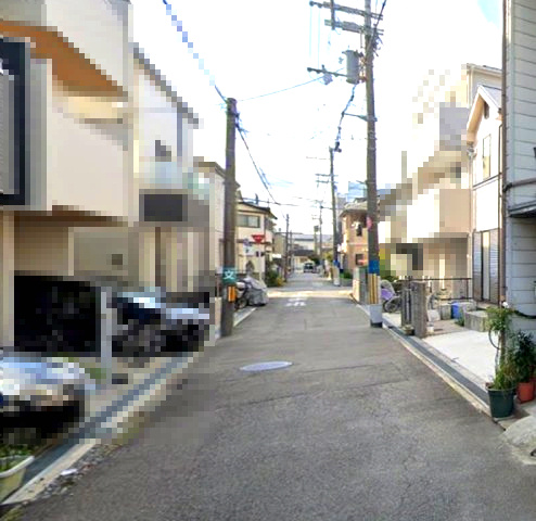 豊中市上津島の前面道路含む現地写真|南からの陽当り良好
