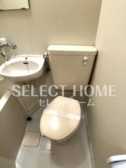 【トイレ】 | ライトハイツＢ棟 | ゆったりとした空間のトイレです