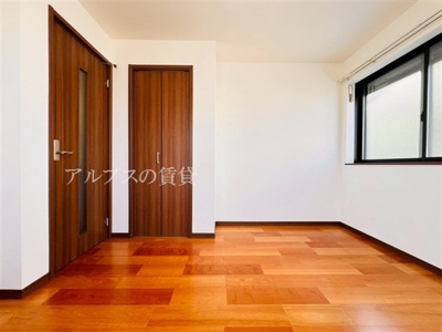 【洋室】 | レジディス横浜南