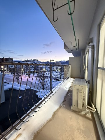 トーカンマンション円山北町のバルコニー