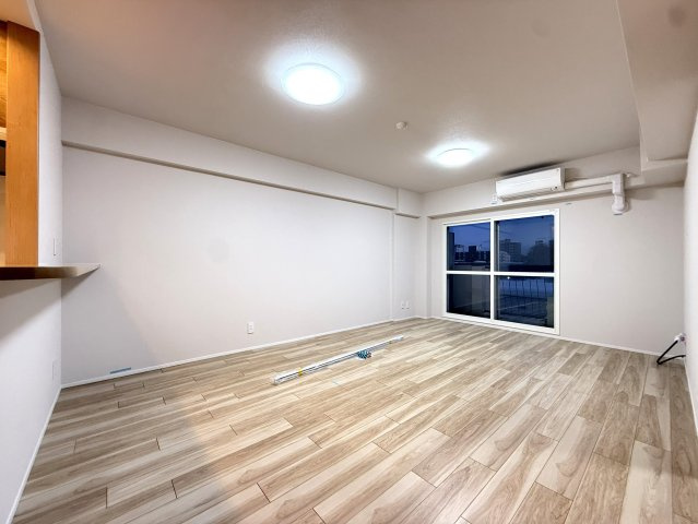 トーカンマンション円山北町の居間・リビング