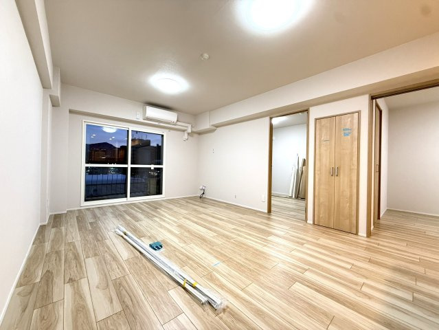 トーカンマンション円山北町の居間・リビング