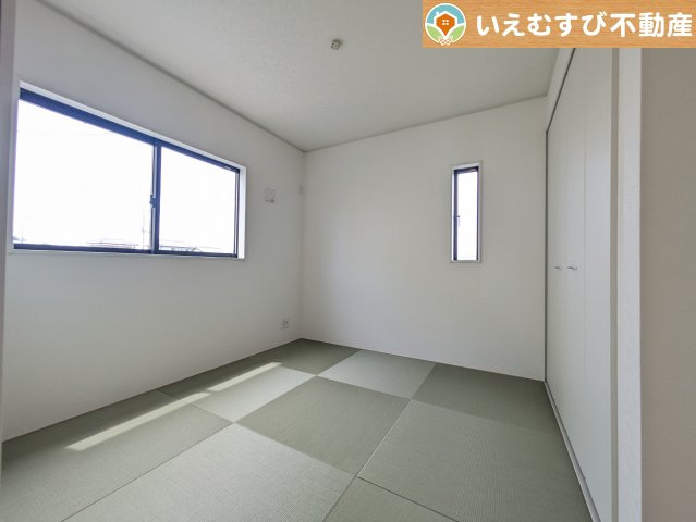 Cradle garden　本庄市下野堂第6の和室|すぐ横になれる和室は、みんながほっと一息つける空間
ちょっとした休憩や来客時、お子様のお世話にも大活躍しそうですね♪