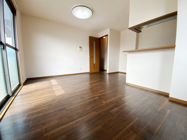 ピアハイツの居間・リビング