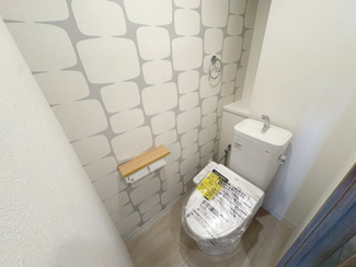 【駐車場】 | ファミールハイツⅡ番館 | トイレ交換します♪綺麗なトイレで清潔感があり気持ちがいいですね♪