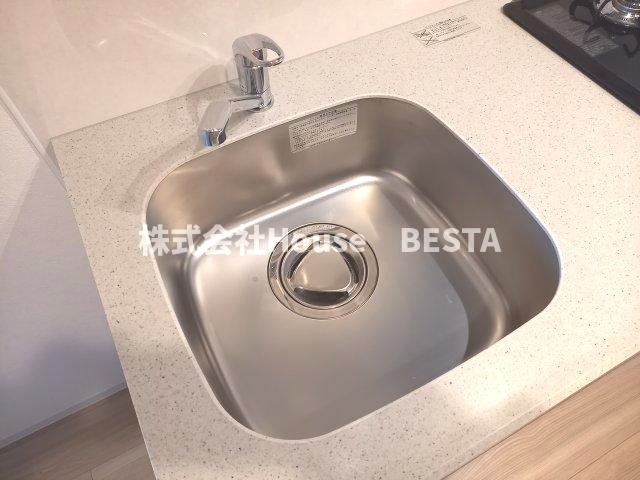 レジュールアッシュ神戸湊川公園のキッチン