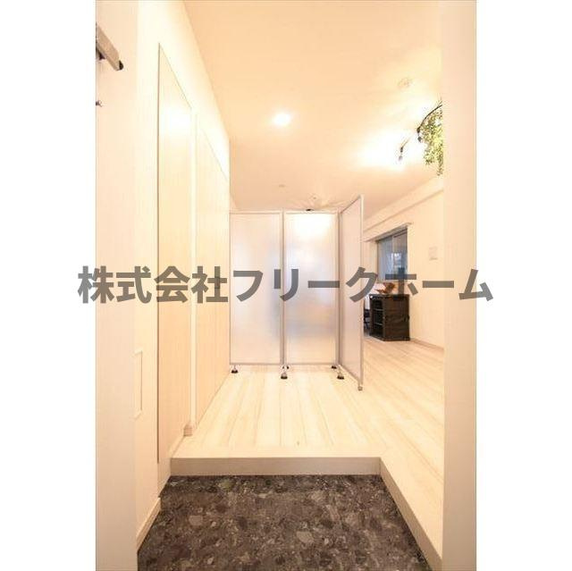 武蔵野市中町１丁目の賃貸マンションの玄関