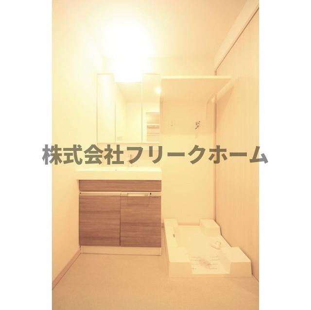 武蔵野市中町１丁目の賃貸マンションの独立洗面台