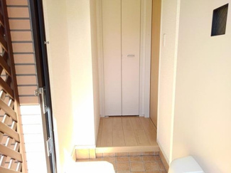 【玄関】 | カーサ・ルピナスＤ | ゆったりとした玄関です