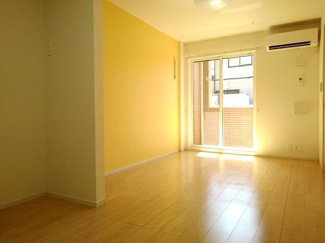 【居間・リビング】 | カーサ・ルピナスＤ | 使いやすいリビングです