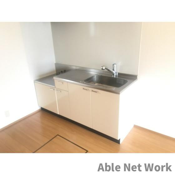 サニーヒルのキッチン|広々スペースのキッチン