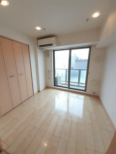 アンソレイエの居間・リビング