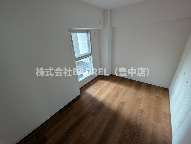 ヴィラ豊中の洋室