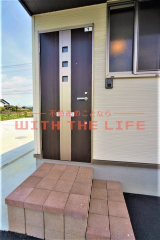 ikka豆津A棟【キャッシュバック対象物件】のエントランス|落ち着いたエントランスです