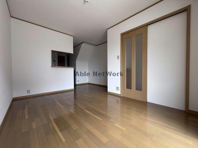 ＦａｍｉｌｉａⅡの居間・リビング|LDK10.7帖