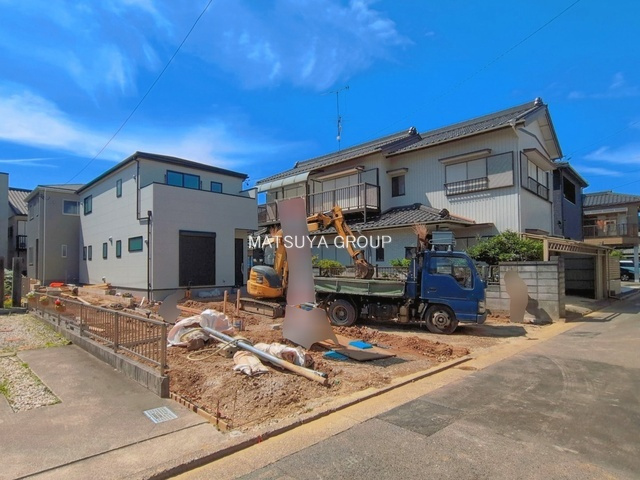 【前面道路含む現地写真】の画像