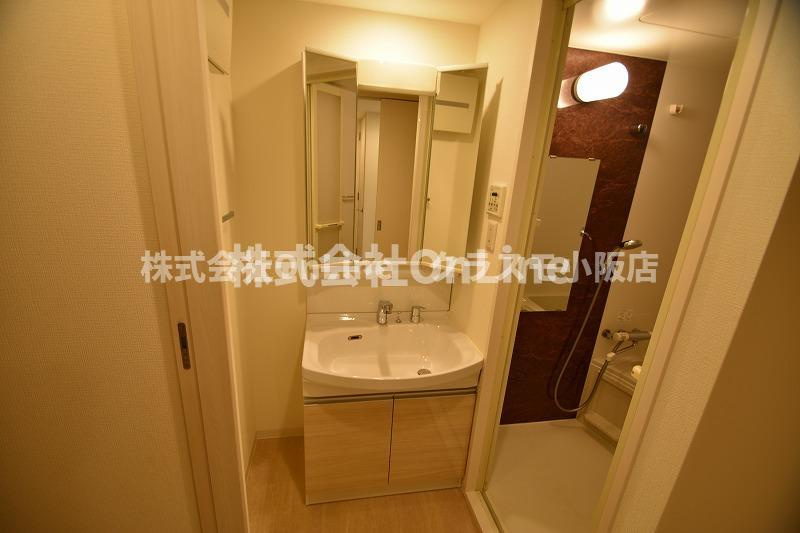 アドバンス上町台シュタットの独立洗面台