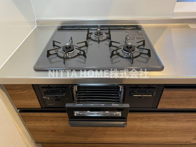 メゾン　テンゲルのキッチン|3口ガスコンロ＆グリル付き◎