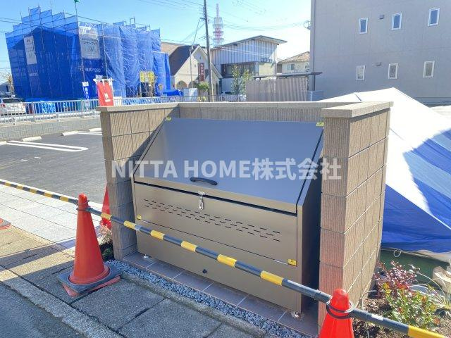 メゾン　テンゲルのその他共用部分|敷地内ごみ捨て場もあります♪